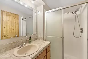 2640 NE 8th St, Bend, OR 97701 - Photo 17