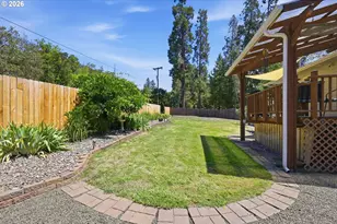 5407 Buckhorn Rd, Roseburg, OR 97470 - Photo 3
