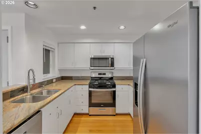 1128 NE Schuyler St #106, Portland, OR 97212 - Photo 11