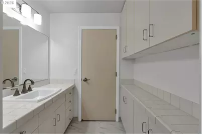 1128 NE Schuyler St #106, Portland, OR 97212 - Photo 31