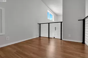 1128 NE Schuyler St, Portland, OR 97212 - Photo 27