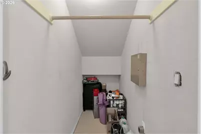 1128 NE Schuyler St #106, Portland, OR 97212 - Photo 17