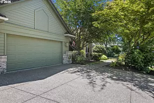 2364 Park Grove Dr, Eugene, OR 97408 - Photo 3