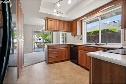 5617 NE Farmcrest St, Hillsboro, OR 97124 - Photo 17