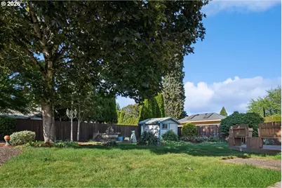 5617 NE Farmcrest St, Hillsboro, OR 97124 - Photo 35