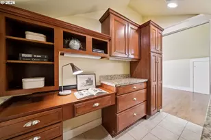 2475 NW Northrup St, Portland, OR 97210 - Photo 23