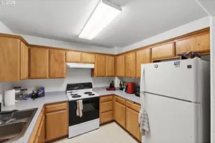 3840 Buccaneer Ln, North Bend, OR 97459 - Photo 9