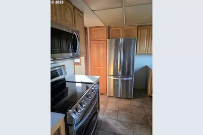 291 SE Shigley St, Winston, OR 97496 - Photo 13