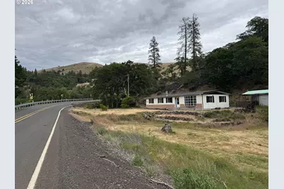 1888 Highway 142, Klickitat, WA 98628 - Photo 1