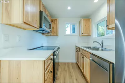 3248 W 15th, Eugene, OR 97402 - Photo 35