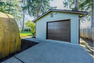 3248 W 15th, Eugene, OR 97402 - Photo 33