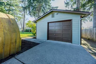 3248 W 15th, Eugene, OR 97402 - Photo 33