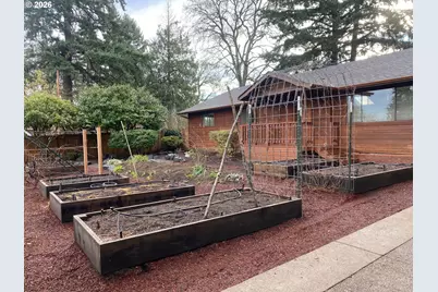 3248 W 15th, Eugene, OR 97402 - Photo 3