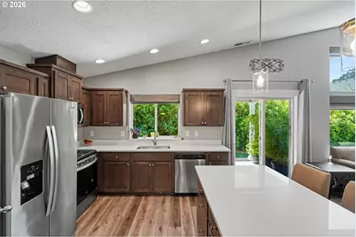5721 Springwood Ave, Salem, OR 97306 - Photo 9