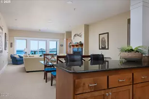 1125 NW Spring St, Newport, OR 97365 - Photo 11