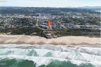 1125 NW Spring St #A302, Newport, OR 97365 - Photo 31