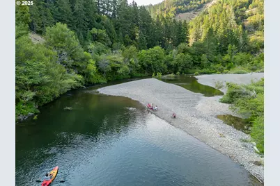 5925 Cow Creek Rd, Riddle, OR 97469 - Photo 15