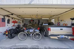1145 SW Cypress St, McMinnville, OR 97128 - Photo 3