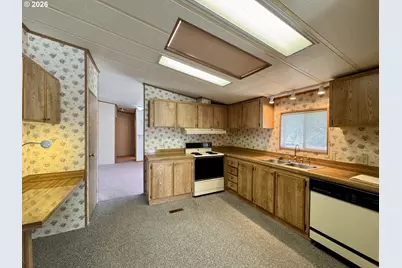1145 SW Cypress St #1, McMinnville, OR 97128 - Photo 9