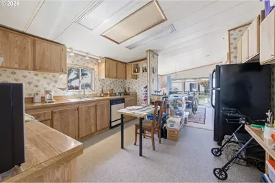 1145 SW Cypress St #1, McMinnville, OR 97128 - Photo 5