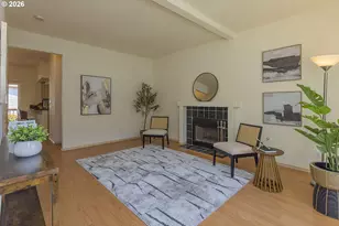 11595 SE Springcrest Dr, Clackamas, OR 97015 - Photo 3