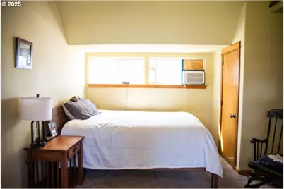 62725 Eagle Rd, Bend, OR 97701 - Photo 21