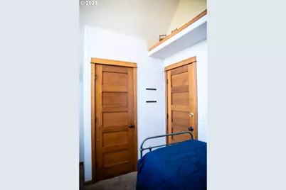 62725 Eagle Rd, Bend, OR 97701 - Photo 23