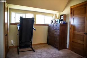 62725 Eagle Rd, Bend, OR 97701 - Photo 25