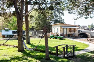 62725 Eagle Rd, Bend, OR 97701 - Photo 27