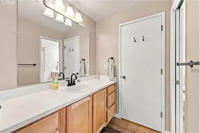 909 NE Cochran Ave, Gresham, OR 97030 - Photo 17