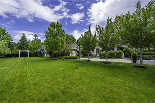 215 S 4th St, Jacksonville, OR 97530 - Photo 7