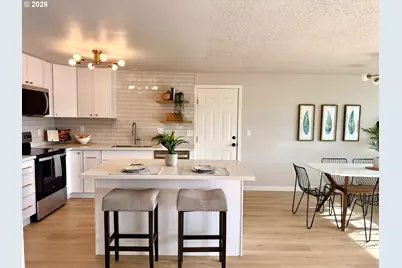 11 Berwick Ct, Molalla, OR 97038 - Photo 3