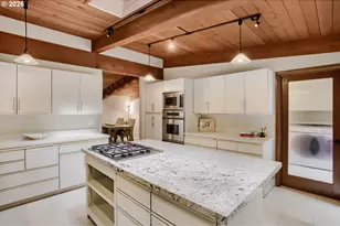 2929 Glen Eagles Rd, Lake Oswego, OR 97034 - Photo 15