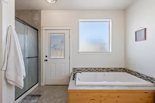 389 NE Blackbear St, Prineville, OR 97754 - Photo 19