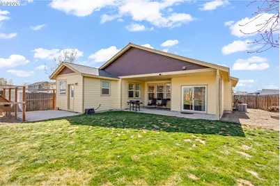 389 NE Black Bear St, Prineville, OR 97754 - Photo 29