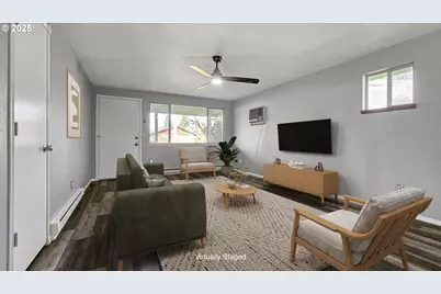 120 W Wilson, Carlton, OR 97111 - Photo 7