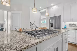 14111 SE Tarnahan Ct, Happy Valley, OR 97086 - Photo 3