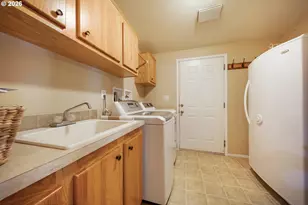 1710 Kristi Loop, Lakeside, OR 97449 - Photo 33