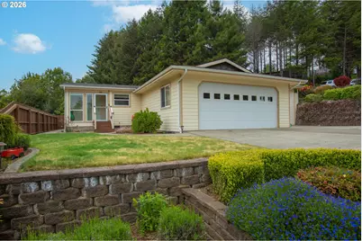 1710 Kristi Loop, Lakeside, OR 97449 - Photo 3