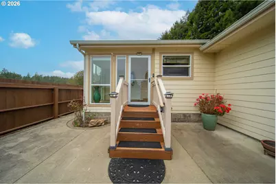 1710 Kristi Loop, Lakeside, OR 97449 - Photo 7