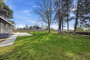 825 W Ridgeway Ave, Hermiston, OR 97838 - Photo 31