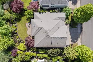 4592 NW Oakpoint Way, Portland, OR 97229 - Photo 35