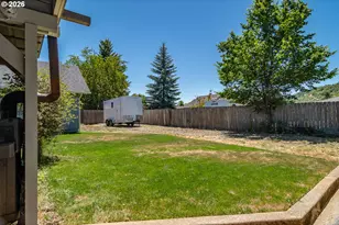 335 Page Rd, Winchester, OR 97495 - Photo 39