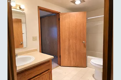 7905 SW Fanno Creek Dr #5, Tigard, OR 97224 - Photo 19