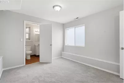 8513 NE Weidler St, Portland, OR 97220 - Photo 31
