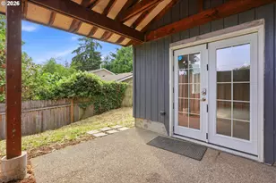 8513 NE Weidler St, Portland, OR 97220 - Photo 37