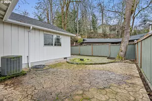 662 S 44th St, Springfield, OR 97478 - Photo 31