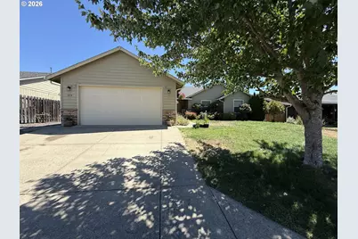 382 Gentry Loop, Myrtle Creek, OR 97457 - Photo 3