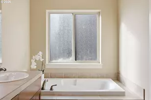 11033 SW Legacy Oak Way, Portland, OR 97223 - Photo 21