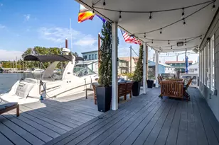 173 NE Bridgeton Rd, Portland, OR 97211 - Photo 9